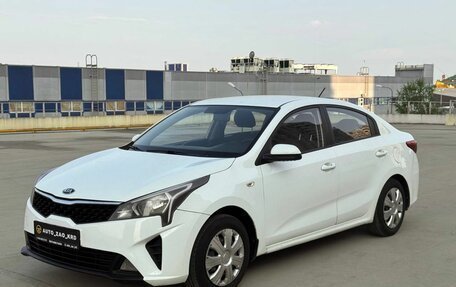 KIA Rio IV, 2020 год, 1 120 000 рублей, 2 фотография