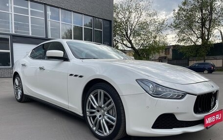 Maserati Ghibli, 2014 год, 2 990 000 рублей, 3 фотография