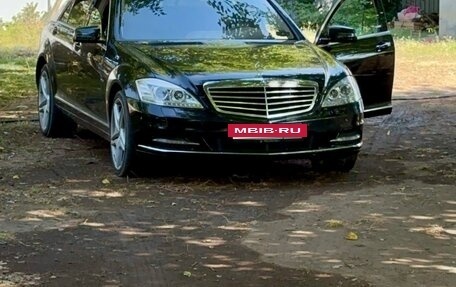 Mercedes-Benz S-Класс, 2008 год, 1 550 000 рублей, 3 фотография