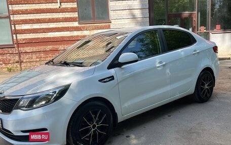 KIA Rio III рестайлинг, 2016 год, 999 000 рублей, 2 фотография