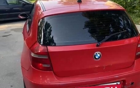 BMW 1 серия, 2008 год, 650 000 рублей, 2 фотография