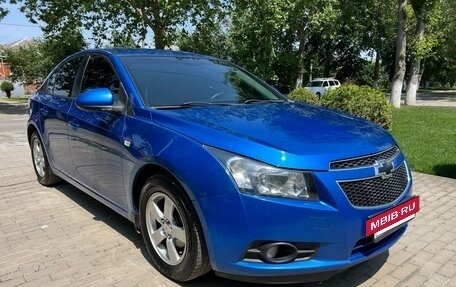 Chevrolet Cruze II, 2011 год, 690 000 рублей, 3 фотография