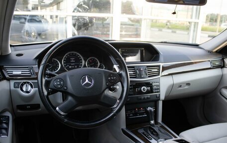 Mercedes-Benz E-Класс, 2010 год, 1 320 000 рублей, 6 фотография