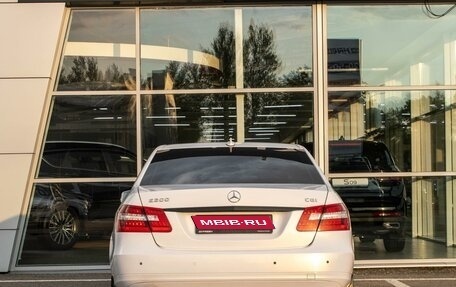 Mercedes-Benz E-Класс, 2010 год, 1 320 000 рублей, 4 фотография