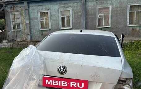 Volkswagen Polo VI (EU Market), 2013 год, 180 000 рублей, 3 фотография