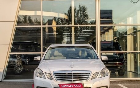Mercedes-Benz E-Класс, 2010 год, 1 320 000 рублей, 3 фотография