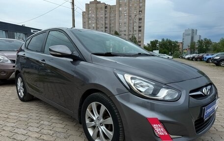 Hyundai Solaris II рестайлинг, 2011 год, 642 000 рублей, 2 фотография