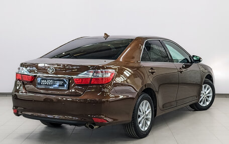 Toyota Camry, 2018 год, 2 240 000 рублей, 5 фотография