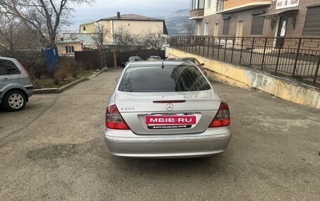 Mercedes-Benz E-Класс, 2003 год, 1 000 000 рублей, 3 фотография