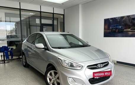 Hyundai Solaris II рестайлинг, 2014 год, 900 000 рублей, 3 фотография