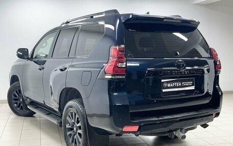 Toyota Land Cruiser Prado 150 рестайлинг 2, 2019 год, 4 295 000 рублей, 6 фотография