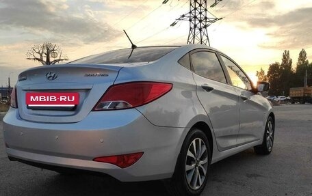 Hyundai Solaris II рестайлинг, 2015 год, 1 150 000 рублей, 3 фотография