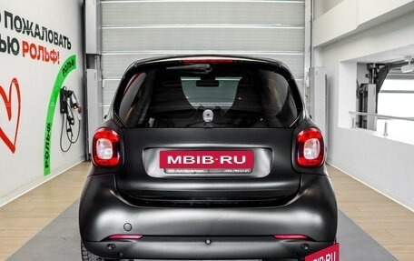 Smart Fortwo III, 2018 год, 1 285 000 рублей, 5 фотография