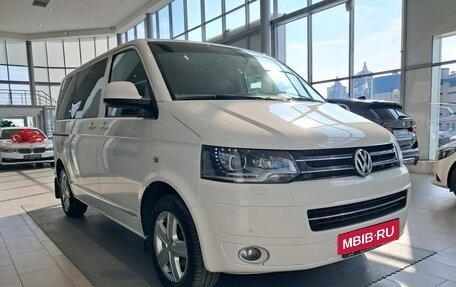 Volkswagen Multivan T5, 2015 год, 2 979 000 рублей, 3 фотография