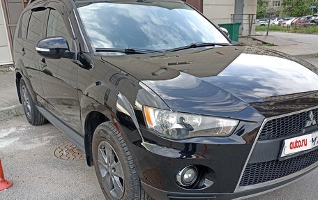 Mitsubishi Outlander III рестайлинг 3, 2011 год, 1 290 000 рублей, 2 фотография