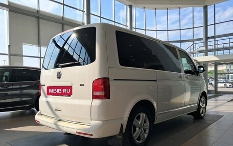 Volkswagen Multivan T5, 2015 год, 2 979 000 рублей, 5 фотография