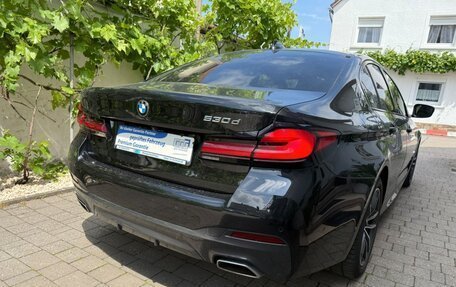 BMW 5 серия, 2022 год, 4 880 000 рублей, 4 фотография