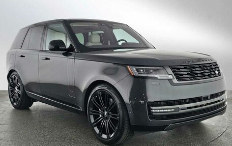 Land Rover Range Rover IV рестайлинг, 2022 год, 10 900 000 рублей, 2 фотография