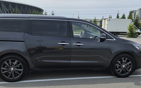 KIA Carnival III, 2019 год, 2 850 000 рублей, 4 фотография
