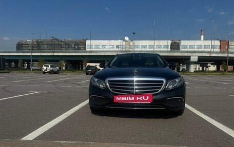 Mercedes-Benz E-Класс, 2017 год, 3 150 000 рублей, 4 фотография