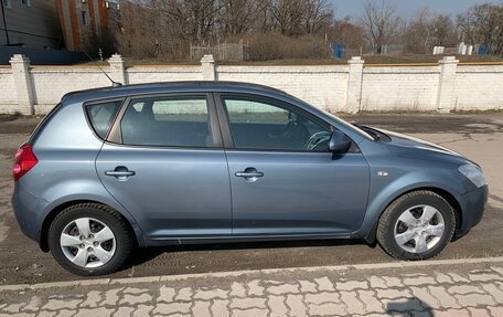 KIA cee'd I рестайлинг, 2009 год, 675 000 рублей, 4 фотография
