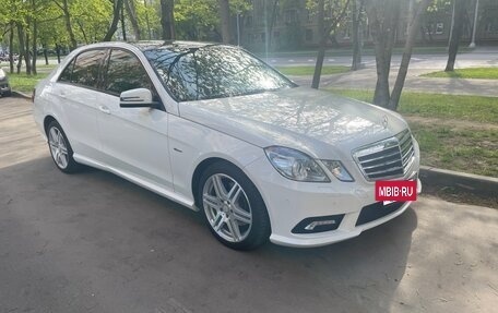 Mercedes-Benz E-Класс, 2011 год, 1 600 000 рублей, 4 фотография