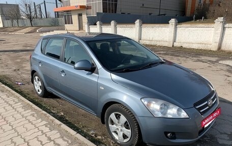 KIA cee'd I рестайлинг, 2009 год, 675 000 рублей, 3 фотография