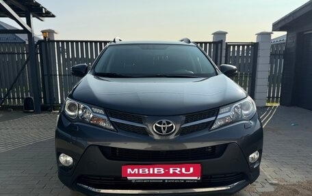Toyota RAV4, 2014 год, 1 750 000 рублей, 2 фотография