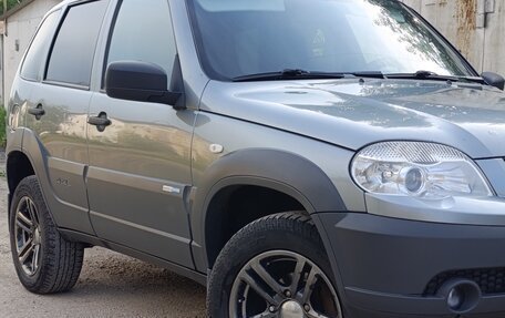 Chevrolet Niva I рестайлинг, 2016 год, 645 000 рублей, 2 фотография