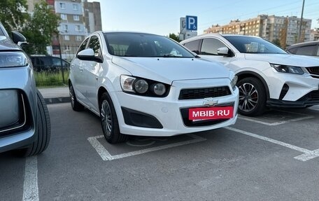 Chevrolet Aveo III, 2013 год, 650 000 рублей, 3 фотография
