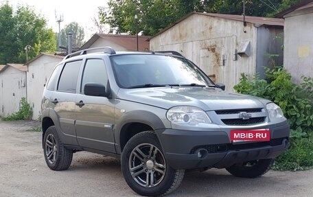 Chevrolet Niva I рестайлинг, 2016 год, 645 000 рублей, 4 фотография