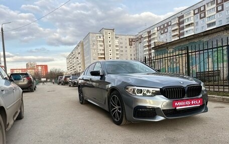 BMW 5 серия, 2019 год, 3 850 000 рублей, 3 фотография