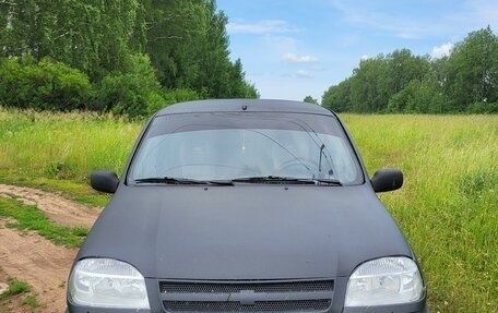 Chevrolet Niva I рестайлинг, 2003 год, 400 000 рублей, 2 фотография