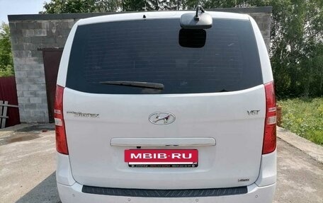 Hyundai Grand Starex Grand Starex I рестайлинг 2, 2018 год, 3 700 000 рублей, 3 фотография