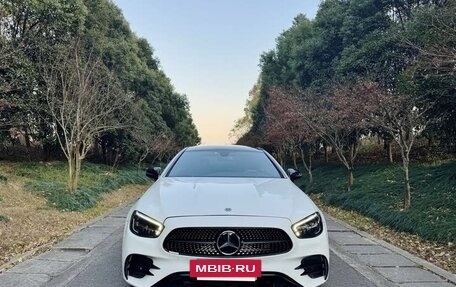 Mercedes-Benz E-Класс, 2021 год, 3 300 000 рублей, 2 фотография