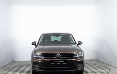 Volkswagen Tiguan II, 2018 год, 2 490 000 рублей, 2 фотография