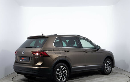 Volkswagen Tiguan II, 2018 год, 2 490 000 рублей, 5 фотография