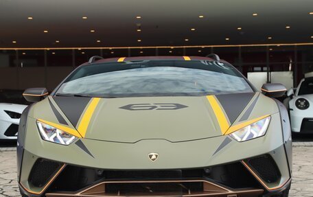 Lamborghini Huracán, 2024 год, 28 500 000 рублей, 2 фотография