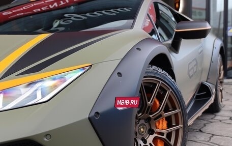 Lamborghini Huracán, 2024 год, 28 500 000 рублей, 4 фотография