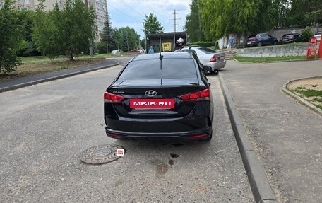 Hyundai Solaris II рестайлинг, 2022 год, 1 750 000 рублей, 6 фотография