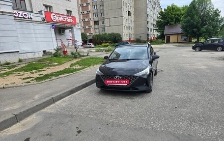 Hyundai Solaris II рестайлинг, 2022 год, 1 750 000 рублей, 3 фотография