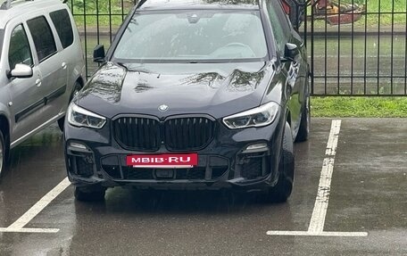 BMW X5, 2021 год, 9 000 000 рублей, 2 фотография