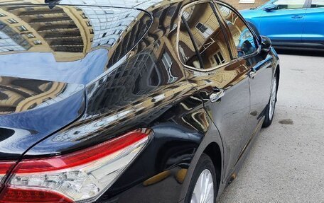 Toyota Camry, 2019 год, 2 600 000 рублей, 7 фотография