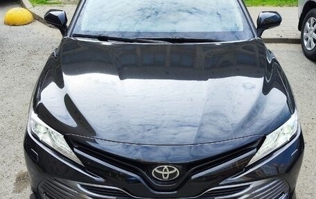 Toyota Camry, 2019 год, 2 600 000 рублей, 2 фотография