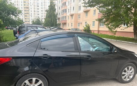 Hyundai Solaris II рестайлинг, 2012 год, 960 000 рублей, 2 фотография