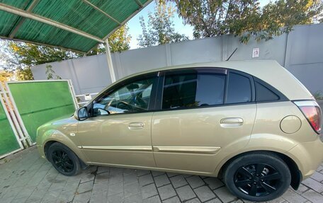 KIA Rio II, 2010 год, 650 000 рублей, 4 фотография