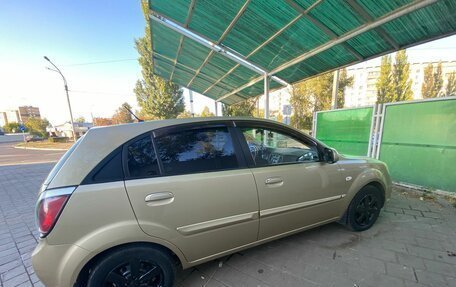 KIA Rio II, 2010 год, 650 000 рублей, 3 фотография