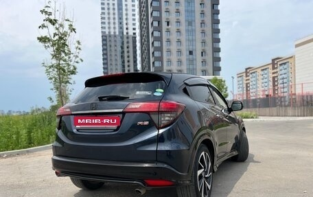 Honda Vezel, 2018 год, 1 980 000 рублей, 3 фотография