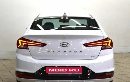 Hyundai Elantra VI рестайлинг, 2019 год, 1 875 000 рублей, 3 фотография