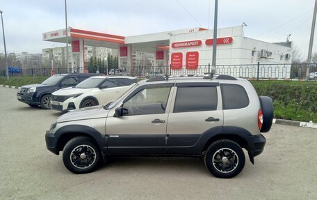 Chevrolet Niva I рестайлинг, 2012 год, 510 000 рублей, 4 фотография